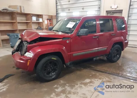 2008 Jeep Liberty Sport z USA, uszkodzony, nr VIN 1J8GN28K28W176647